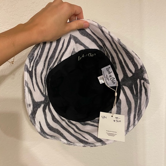 Zebra Bucket Hat 